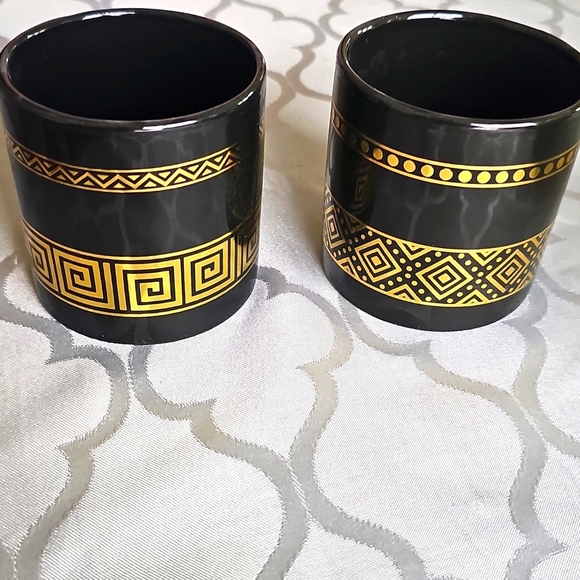 Set Of 6 Ceramic Succulent Planters 3x3 Black With Gold Geometric Design. - Picture 8 of 11